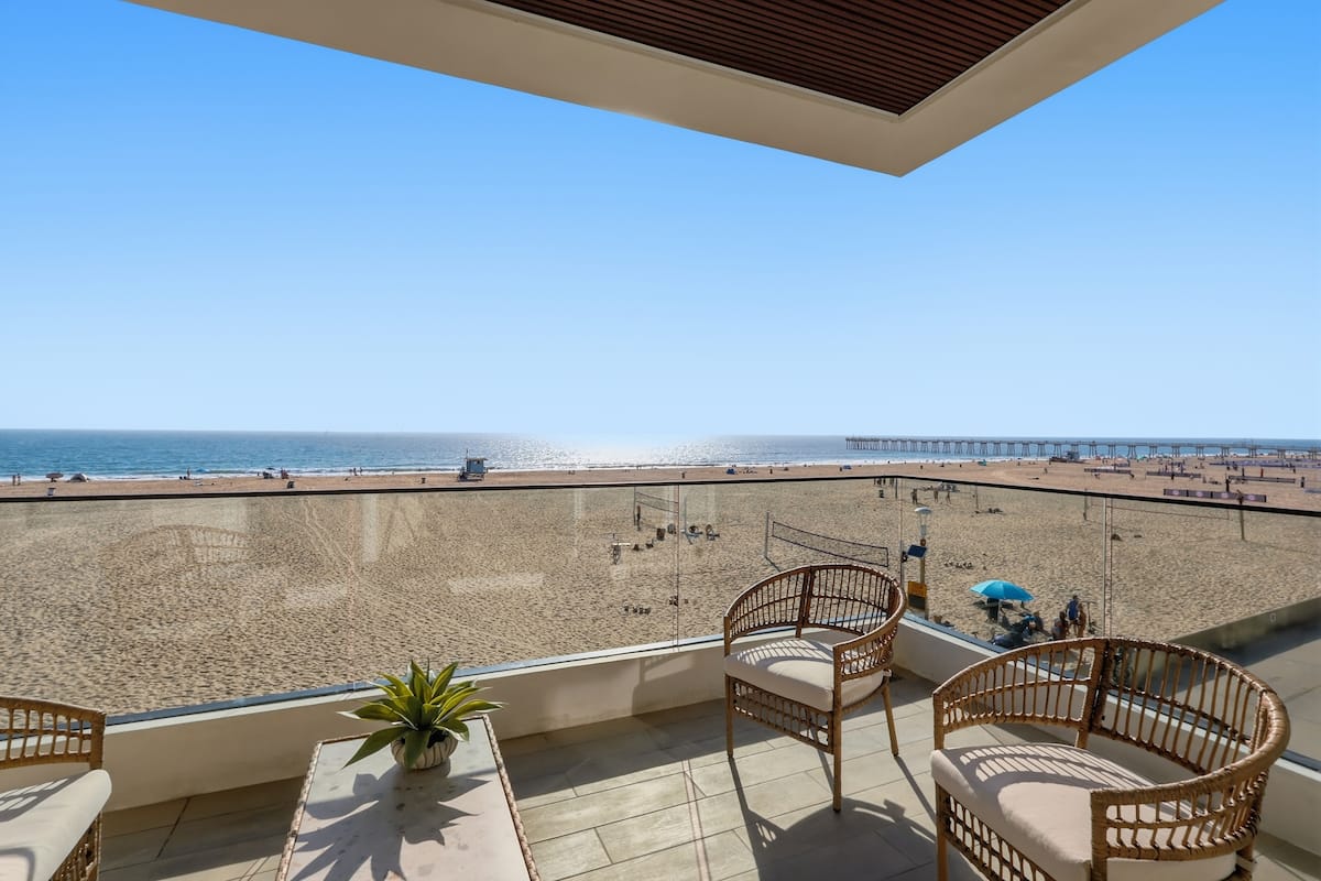 Private oceanfront terrace looking toward the Hermosa Beach Pier